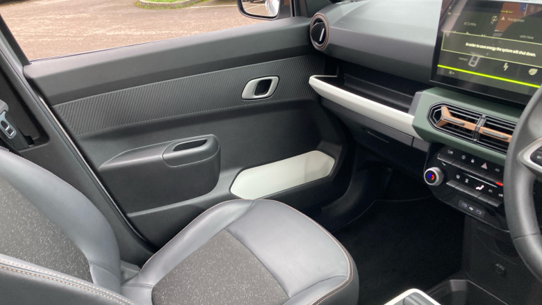 Dacia Spring 27kWh Extreme 65 48kW 5dr Auto Electric Hatchback